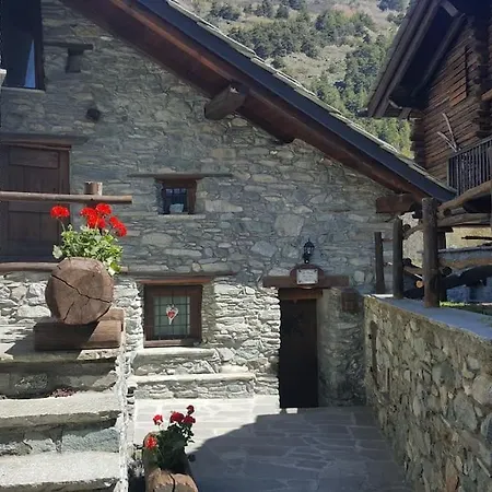 Sweet Chalet Antey-Saint-Andre